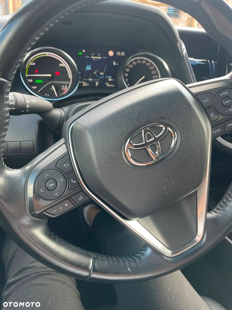 Toyota Camry 2.5 Hybrid Comfort CVT - 22