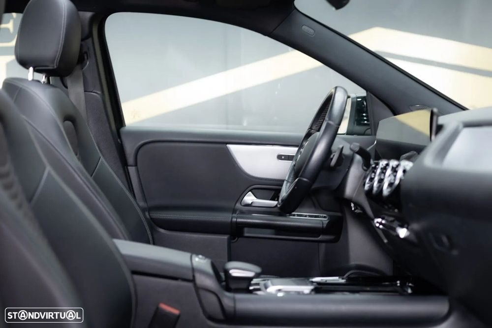 Mercedes-Benz GLA 180 d Business Solutions - 18