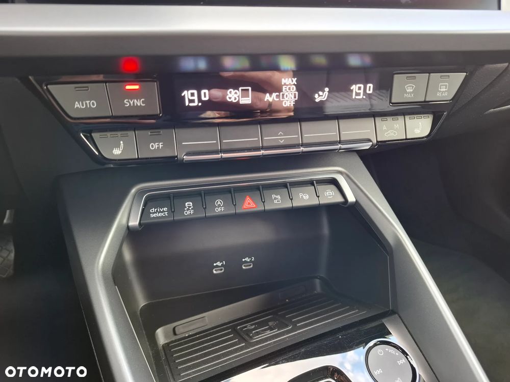 Audi A3 Sportback 35 TFSI mHEV S tronic - 15