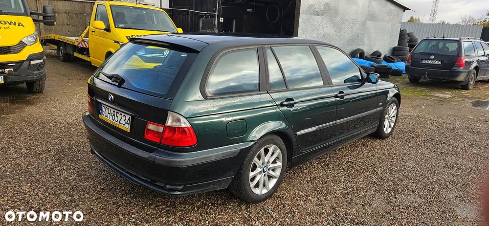 BMW Seria 3 318i - 5