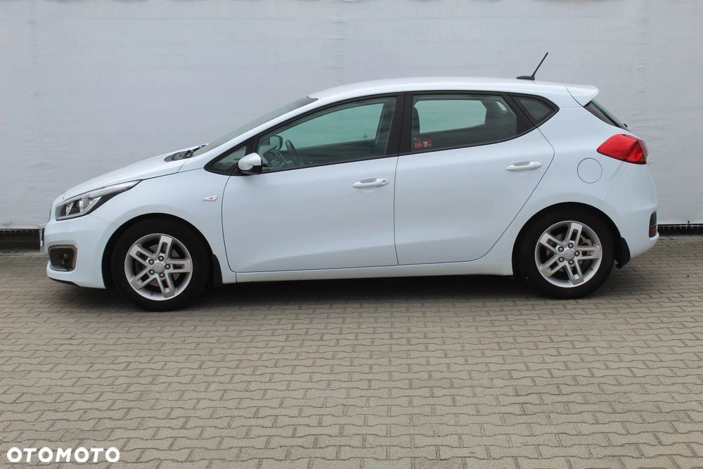 Kia Ceed Cee'd 1.6 GDI Smart Plus - 2