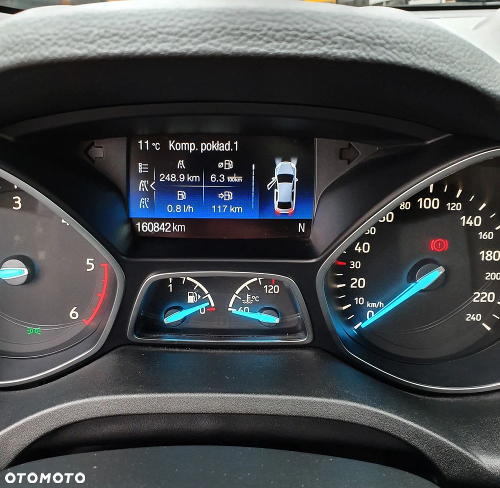 Ford Kuga 2.0 TDCi 2x4 Titanium - 26