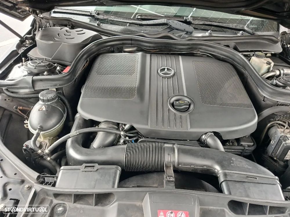 Mercedes-Benz E 220 CDi Avantgarde BE Auto. - 13