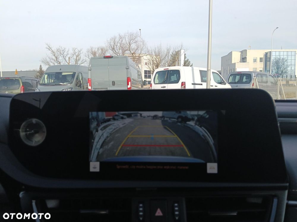 Lexus ES 300h Business Edition - 18