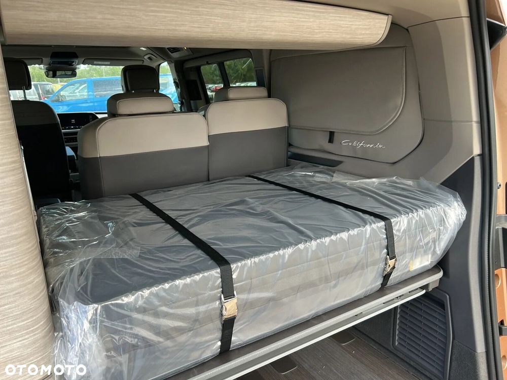 Volkswagen California - 21