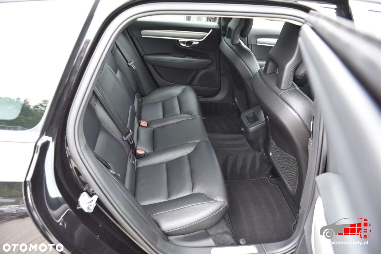 Volvo V90 D4 Momentum - 20