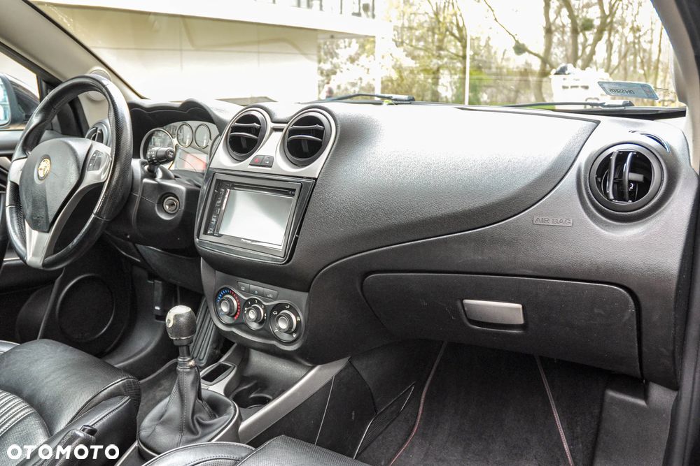 Alfa Romeo Mito - 10