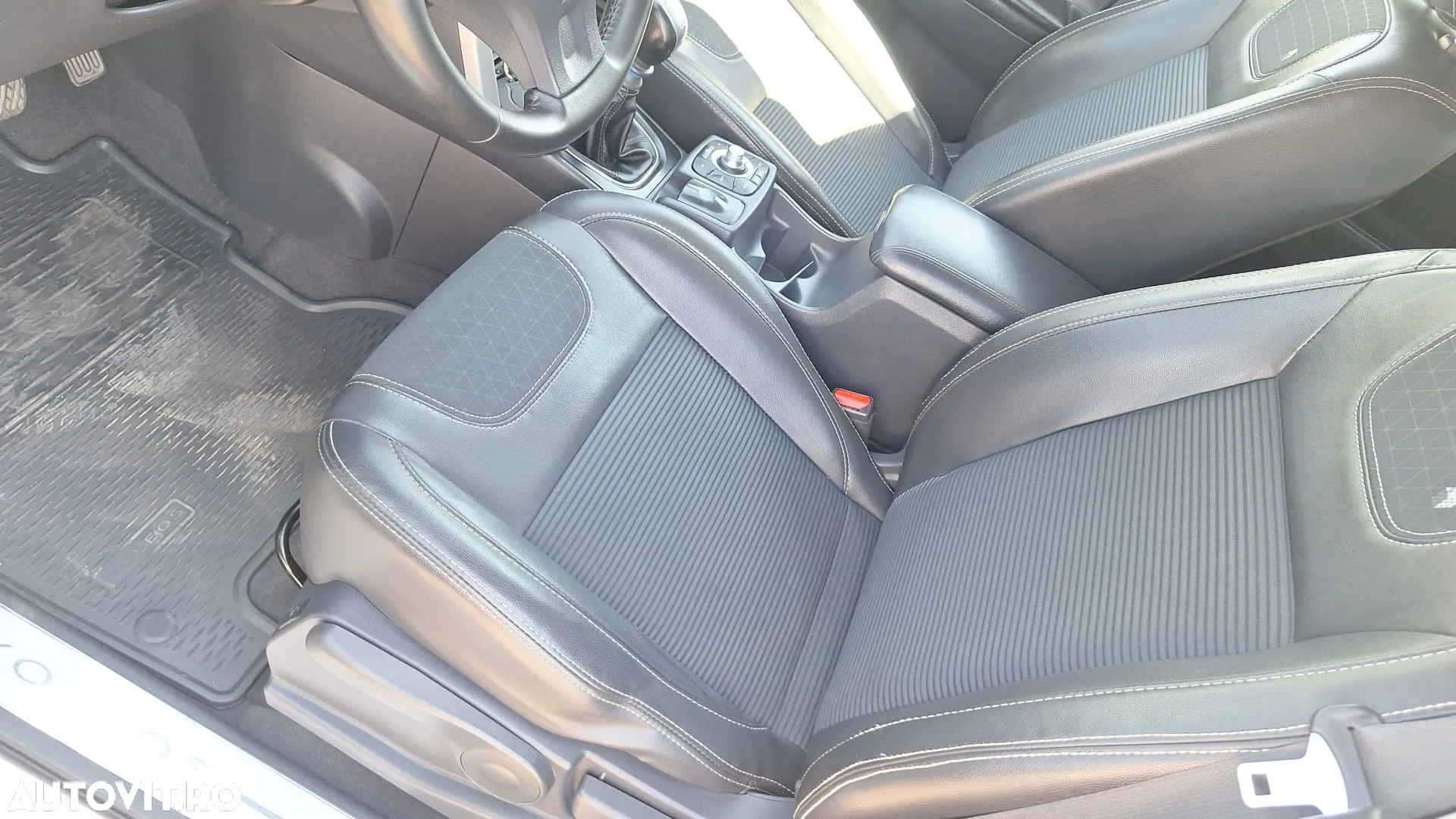 Renault Koleos dCi 150 FAP 4x4 Limited - 8