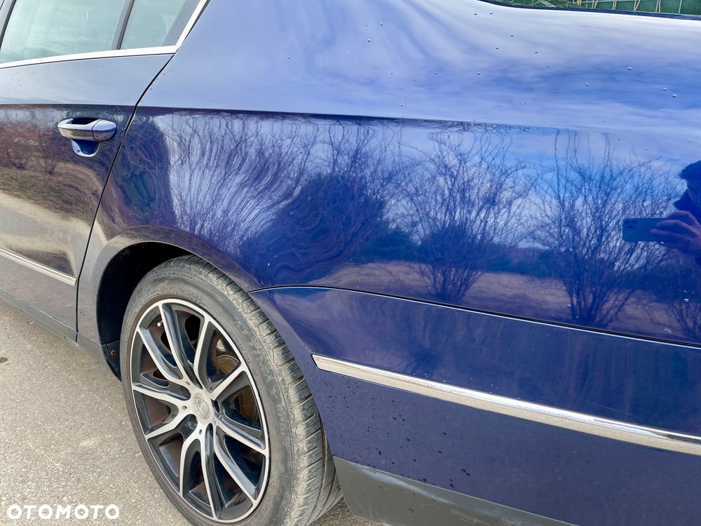 Volkswagen Passat 2.0 TDI Comfortline - 14