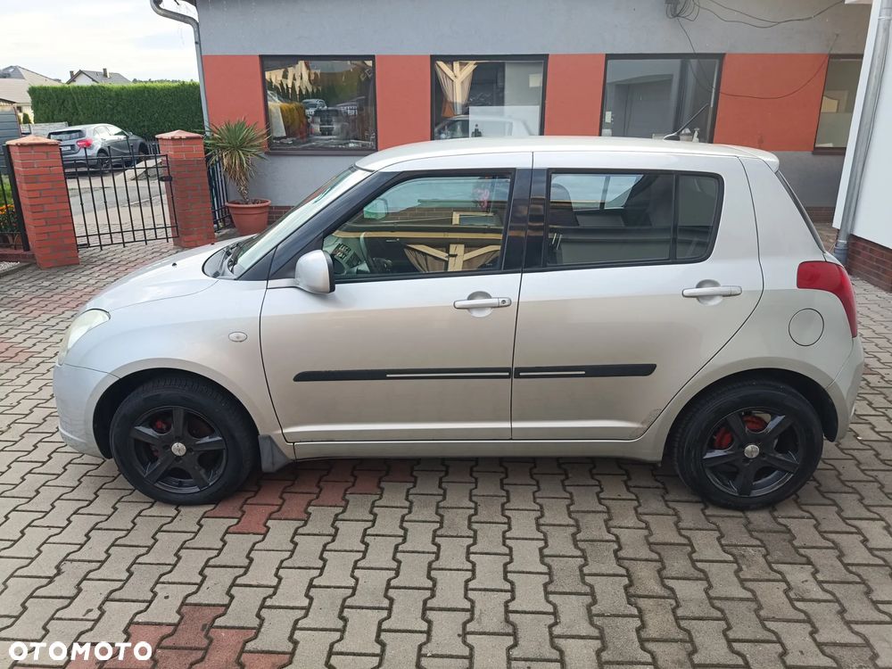 Suzuki Swift 1.3 GS / Premium 4WD - 2