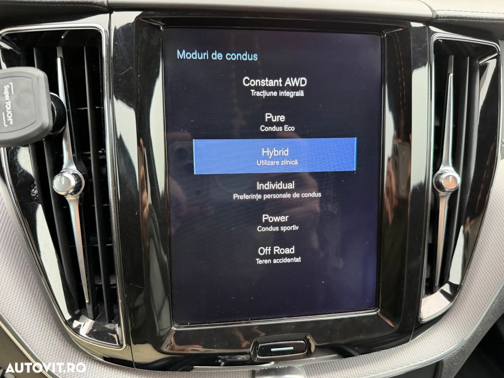 Volvo XC 60 T8 AWD Recharge Geartronic Inscription - 21
