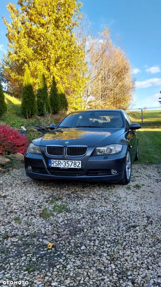 BMW Seria 3 325i - 2