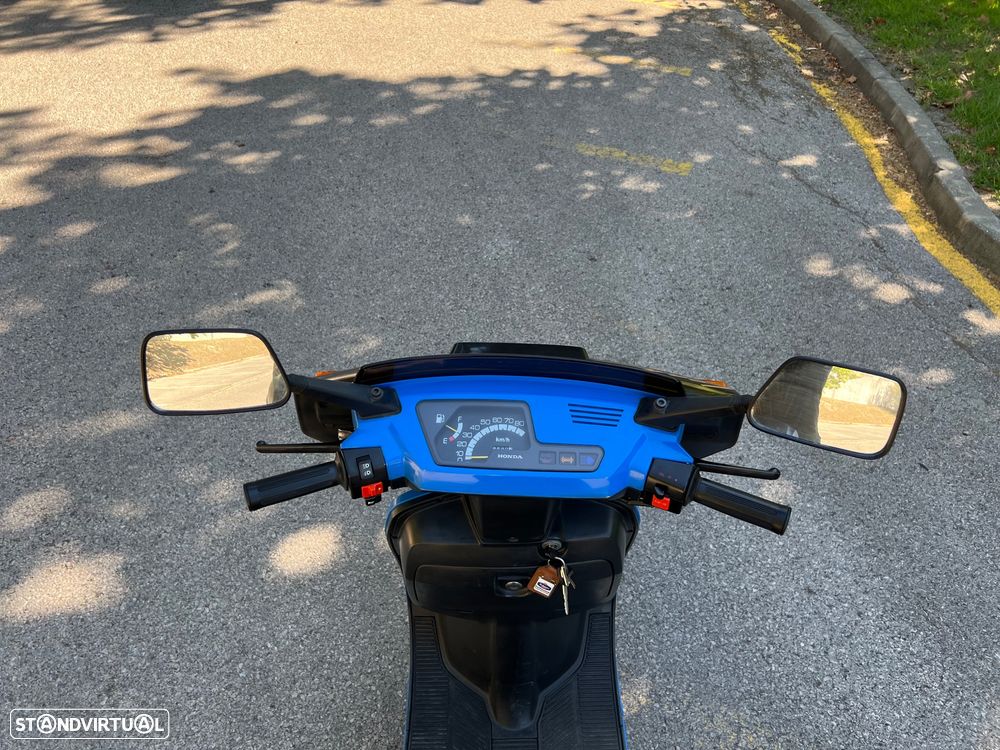 Honda Lead Rothmans - 5