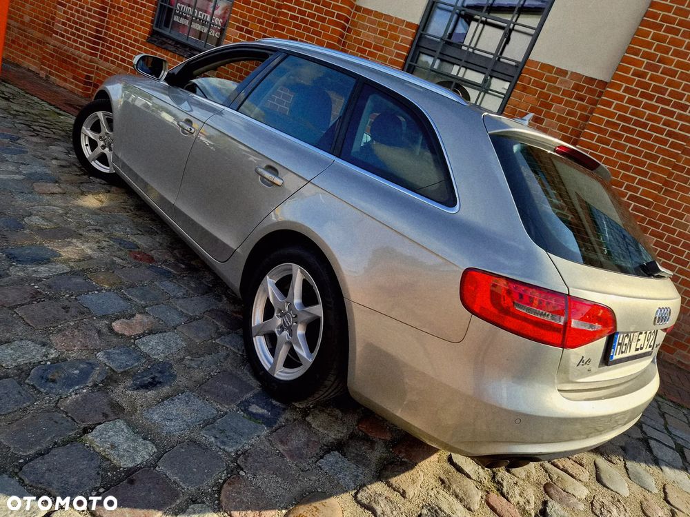 Audi A4 Avant - 6