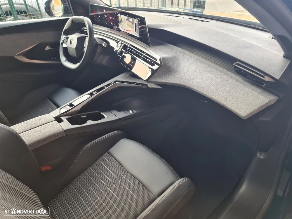 Peugeot 3008 1.2 Hybrid Allure e-DCS6 - 11