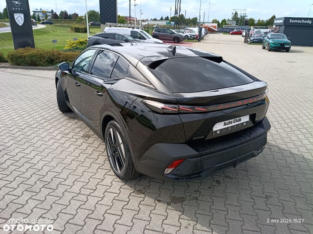 Peugeot 408 - 8
