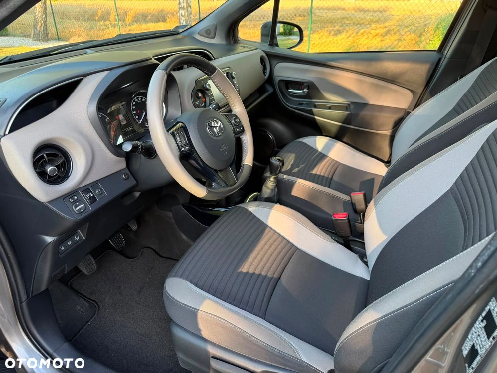 Toyota Yaris 1.5 Selection - 6