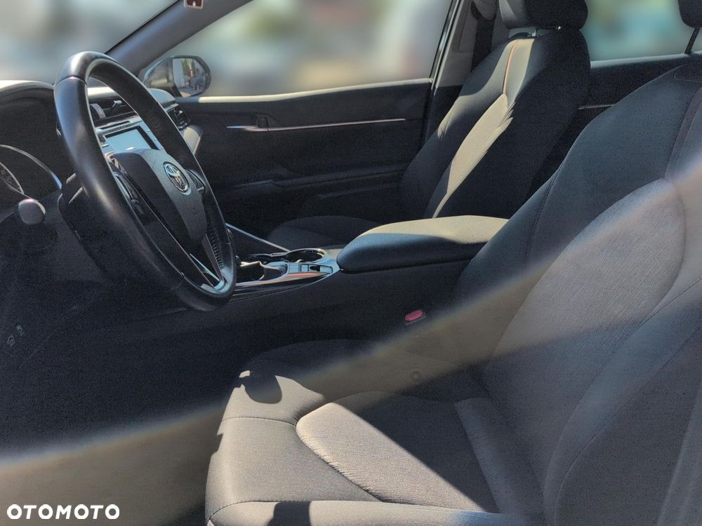 Toyota Camry 2.5 Hybrid Comfort CVT - 15