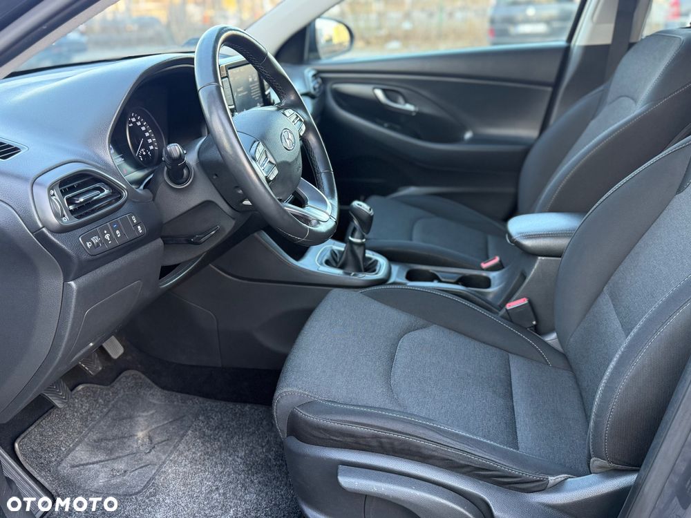 Hyundai i30 1.5 DPI Smart - 16