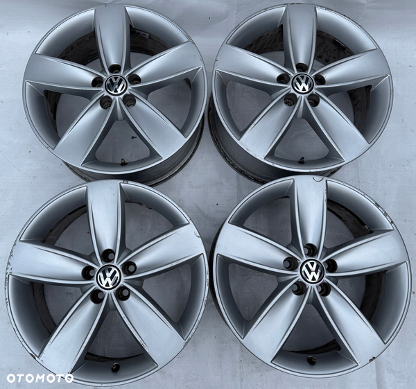 Felgi Volkswagen VW 5x100 17 7J ET46 671