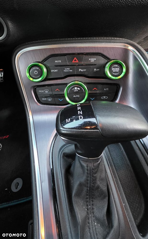 Dodge Challenger Automatik 392 Hemi Scat Pack Shaker - 13