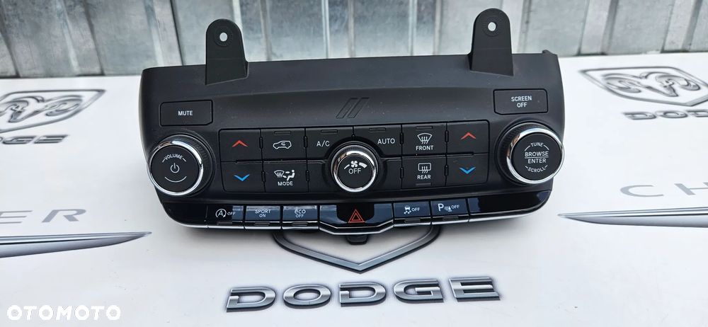 Dodge Durango III LIFT 2021-2025 Panel sterowania klimatyzacją Panel klimy AC Sterowanie nawiewem P68465666AB 68465666AB - 2