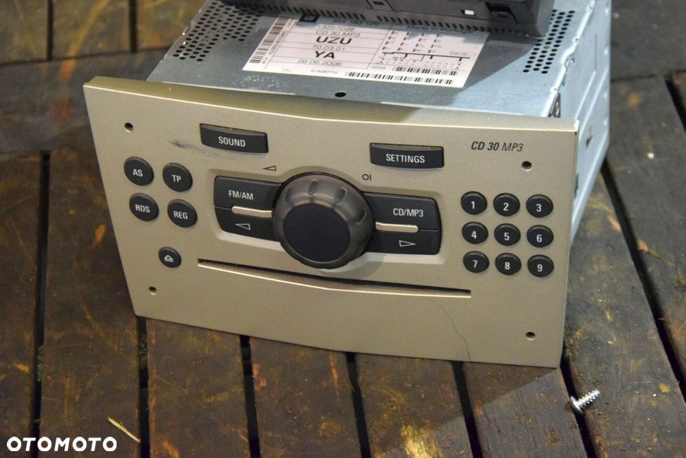 Opel Corsa D Radio CD30 MP3 Złote + wyświetlacz z PINEM Oryginał komplet - 2