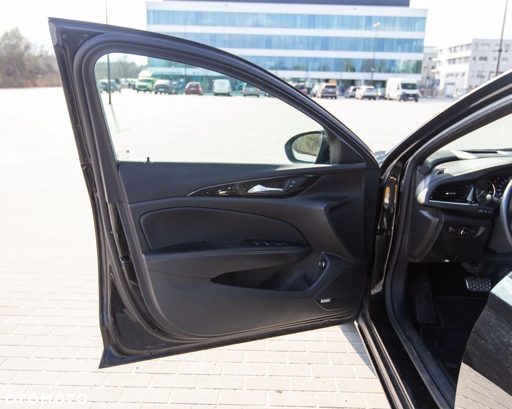 Opel Insignia 2.0 CDTI Business Elegance S&S - 13