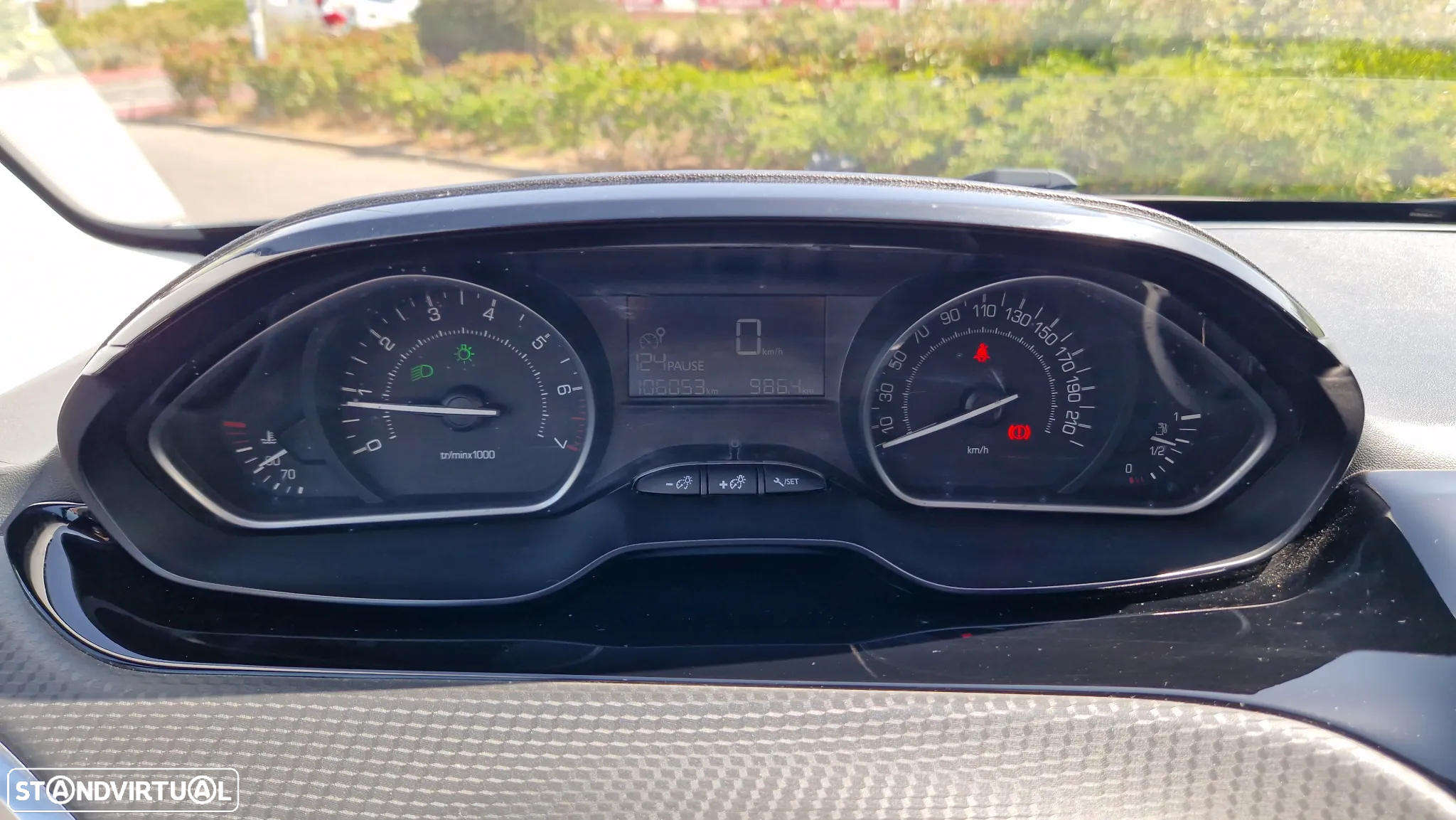 Peugeot 208 1.2 PureTech Style - 16