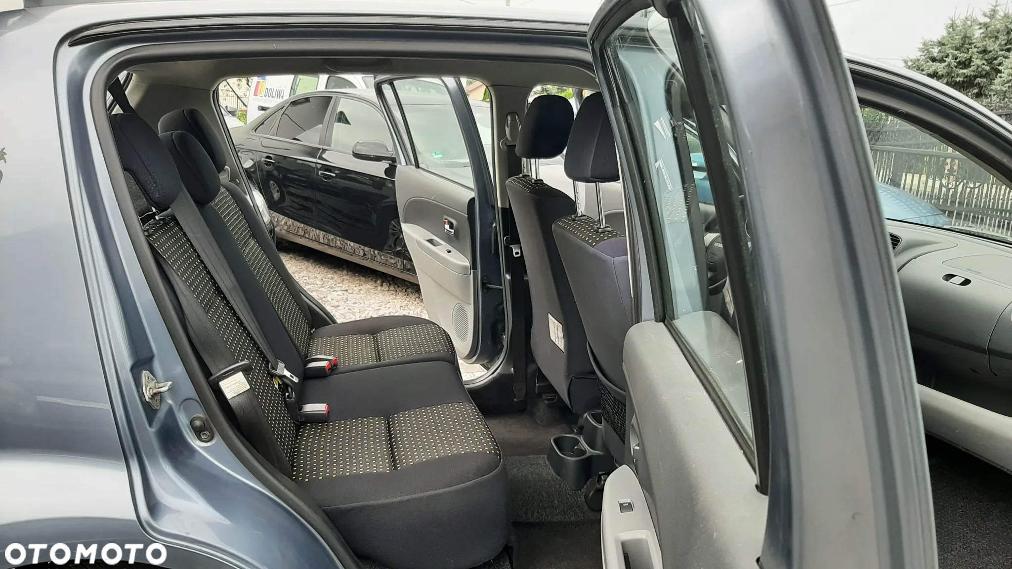 Daihatsu Sirion 1.3 - 12