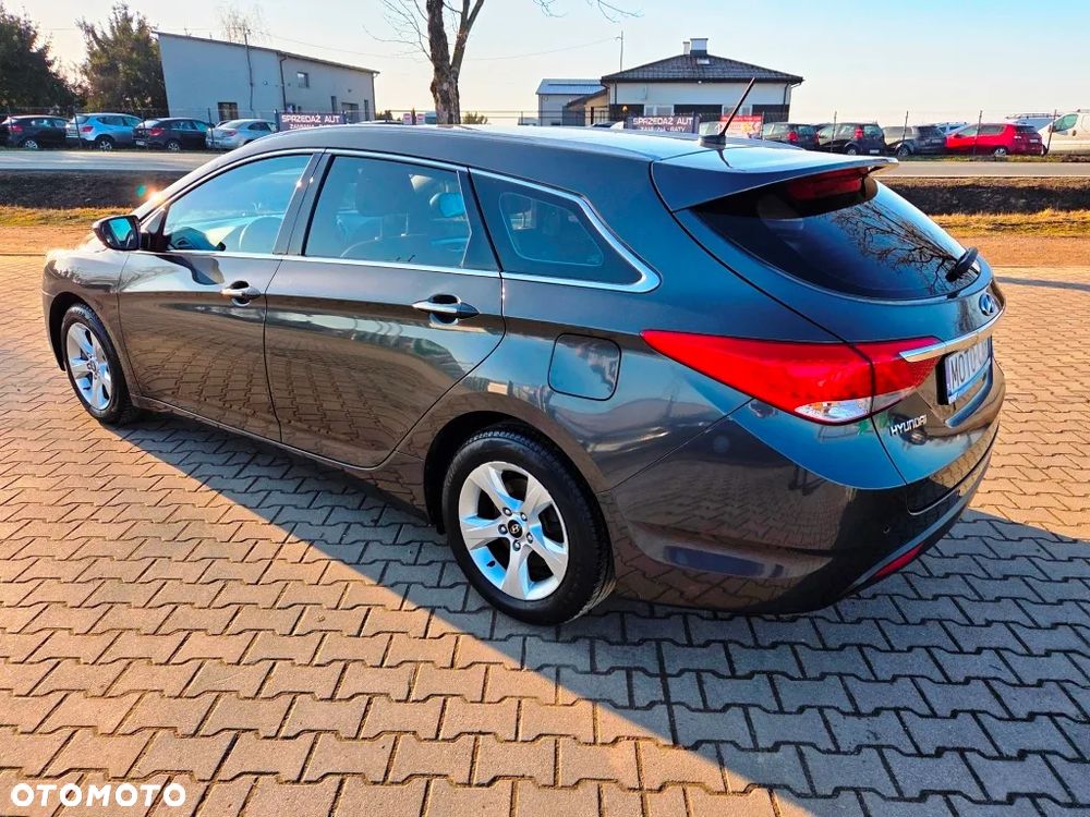 Hyundai i40 Kombi blue 1.7 CRDi Style - 14