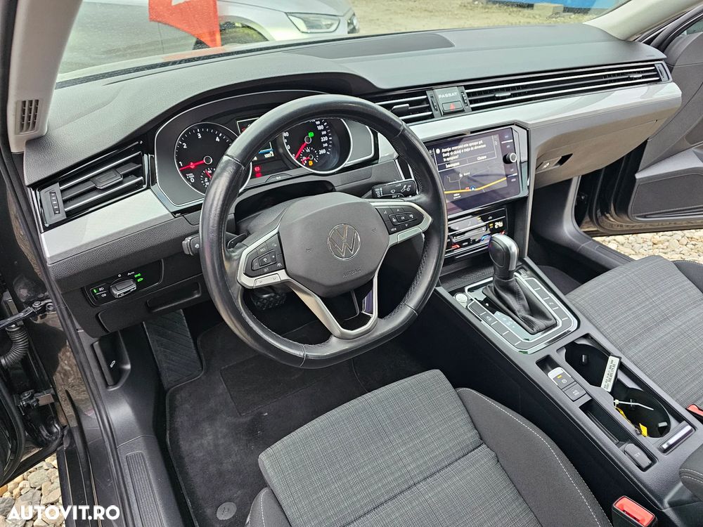 Volkswagen Passat - 24