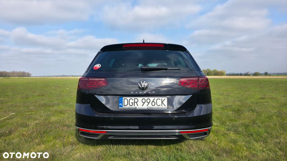 Volkswagen Passat 2.0 TDI SCR DSG Elegance - 14