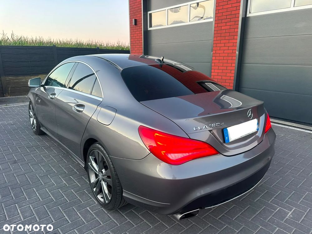 Mercedes-Benz CLA 180 d - 5