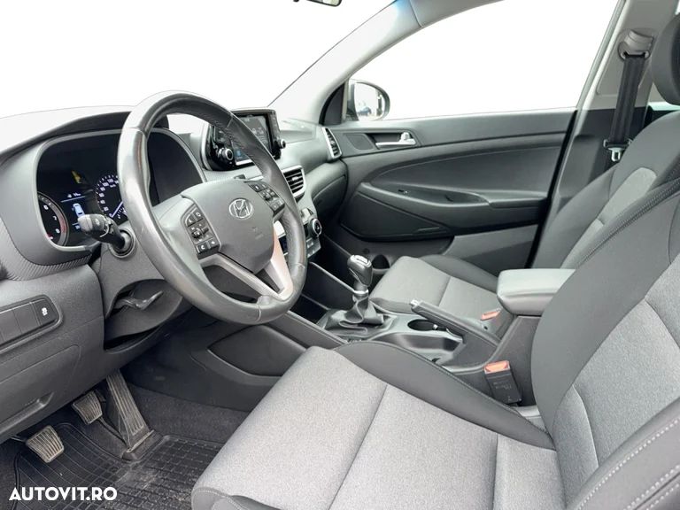 Hyundai Tucson 1.6 GDI 2WD 6MT Style - 10