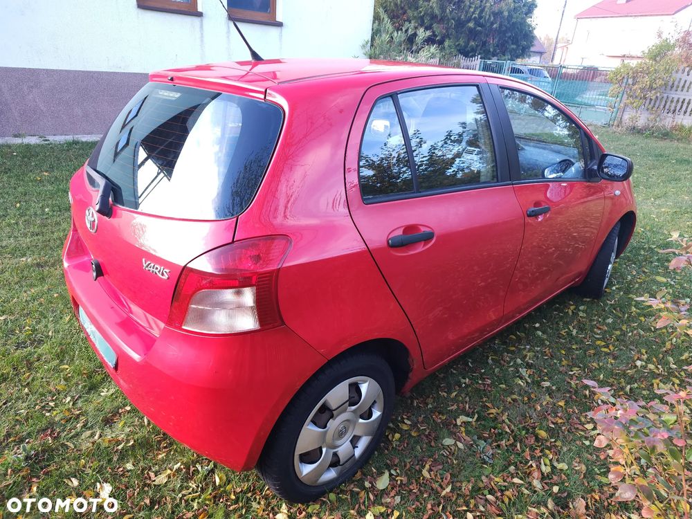 Toyota Yaris 1.0 Luna A/C - 10