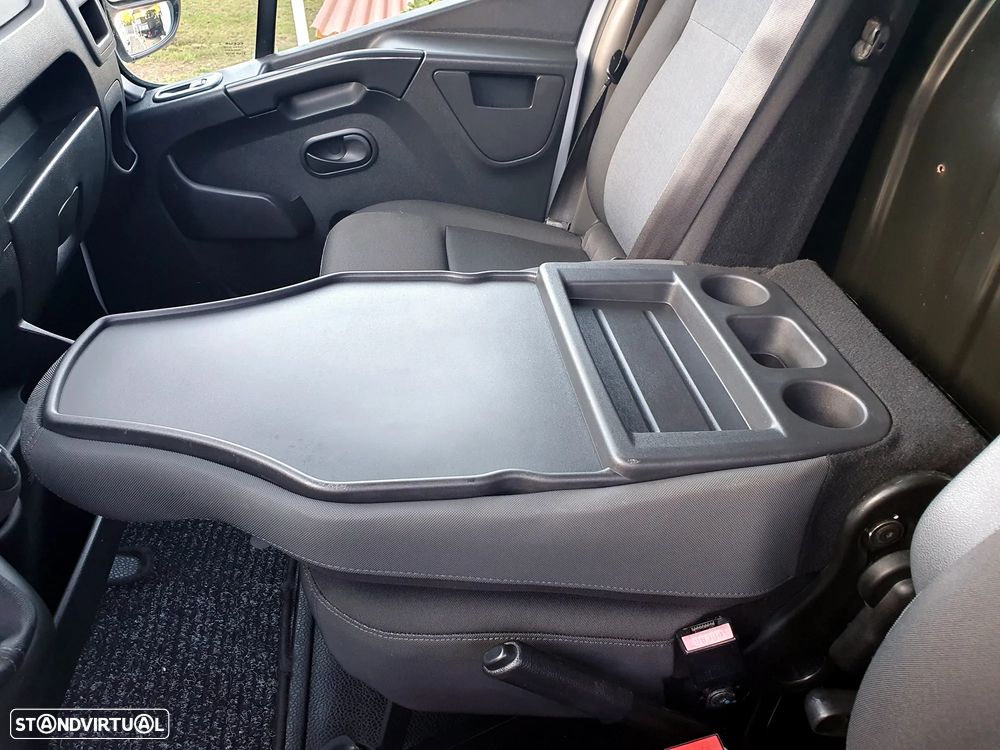 Renault Master III Fase II 2.3 dCi L2H3 3.5T - 16