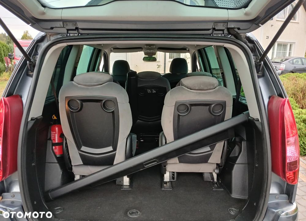 Peugeot 807 2.0 HDi Premium - 32