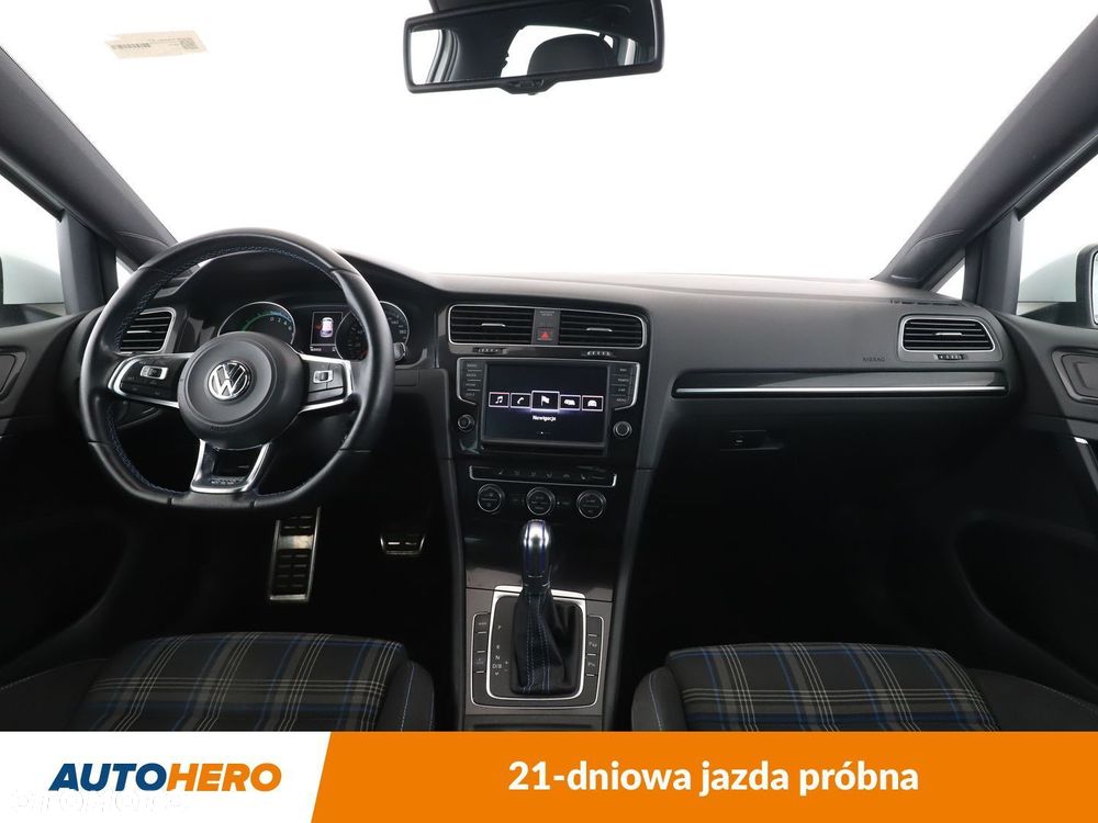 Volkswagen Golf - 13
