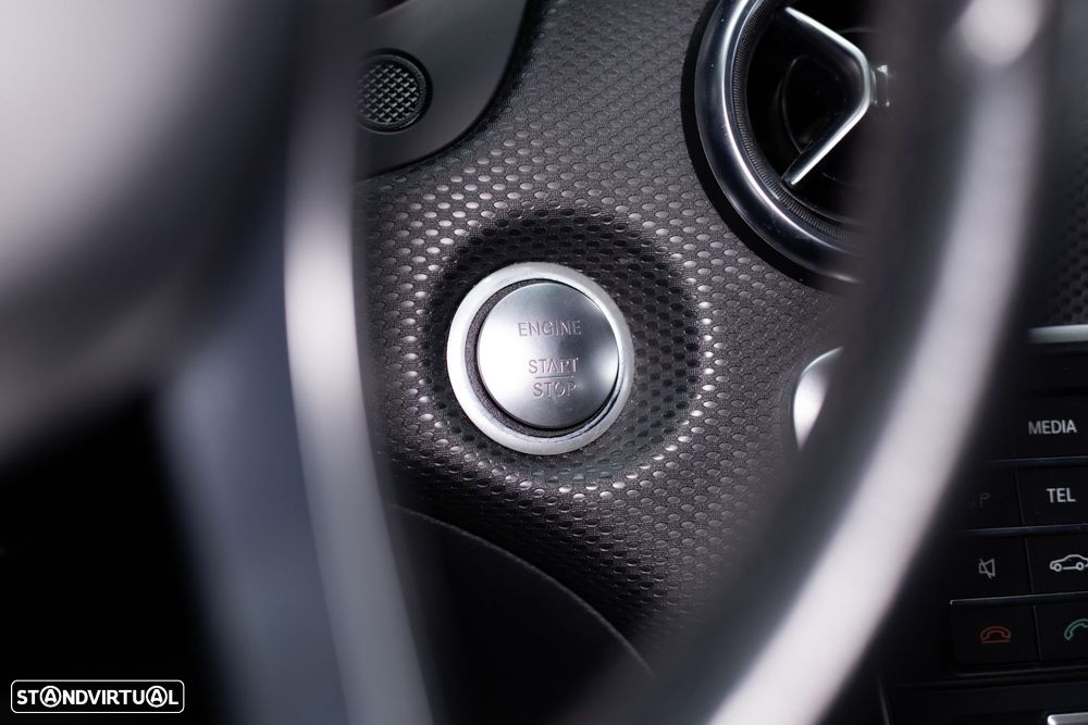 Mercedes-Benz A 180 d Progressive Aut. - 33