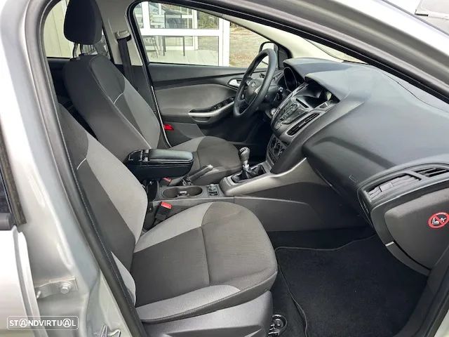 Ford Focus SW 1.6 TDCi Trend - 10