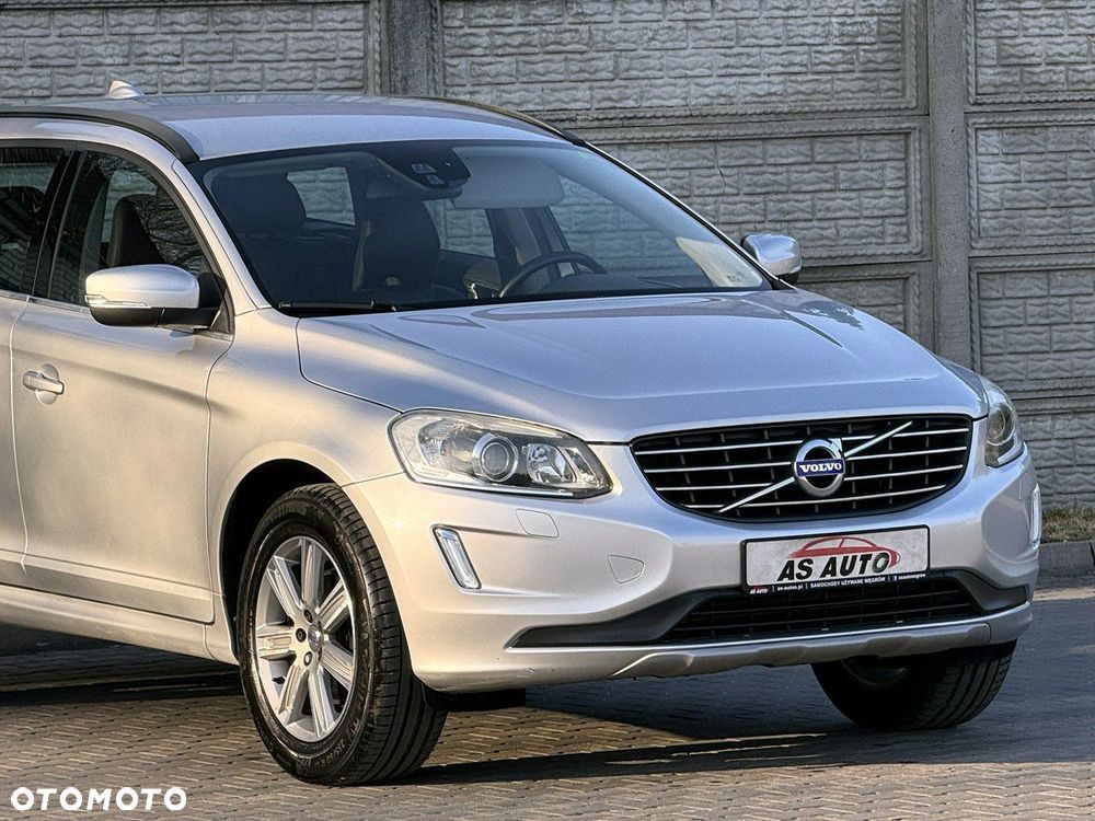 Volvo XC 60 D4 Momentum Pro - 31