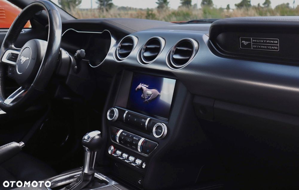 Ford Mustang - 7
