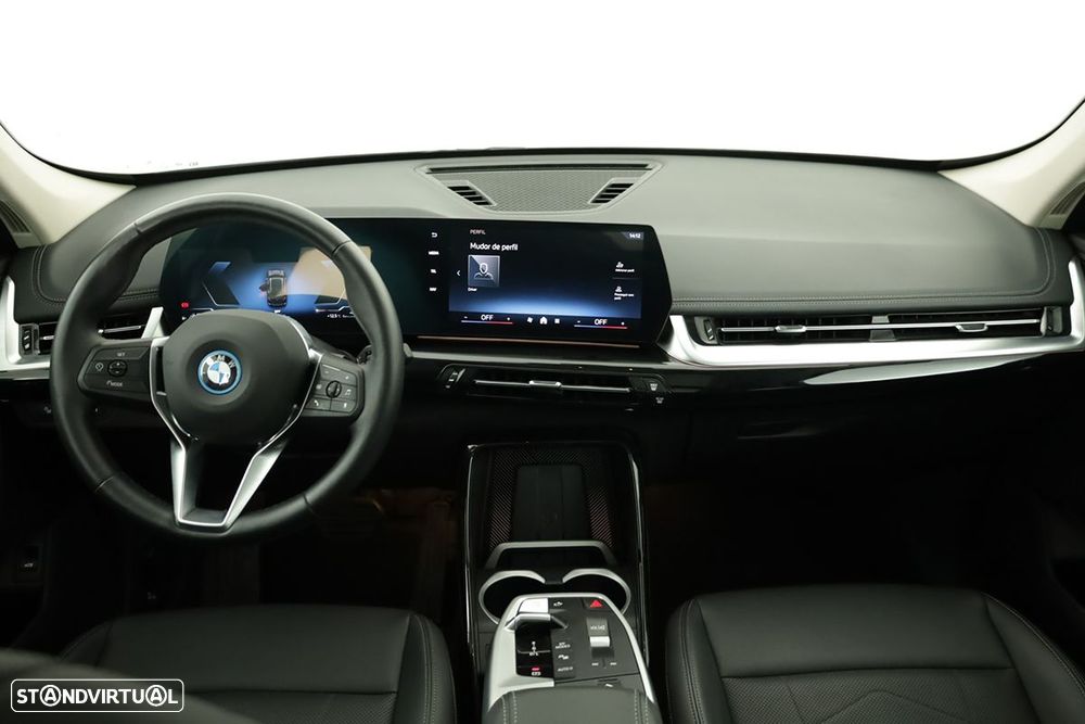 BMW X1 xDrive25e - 9