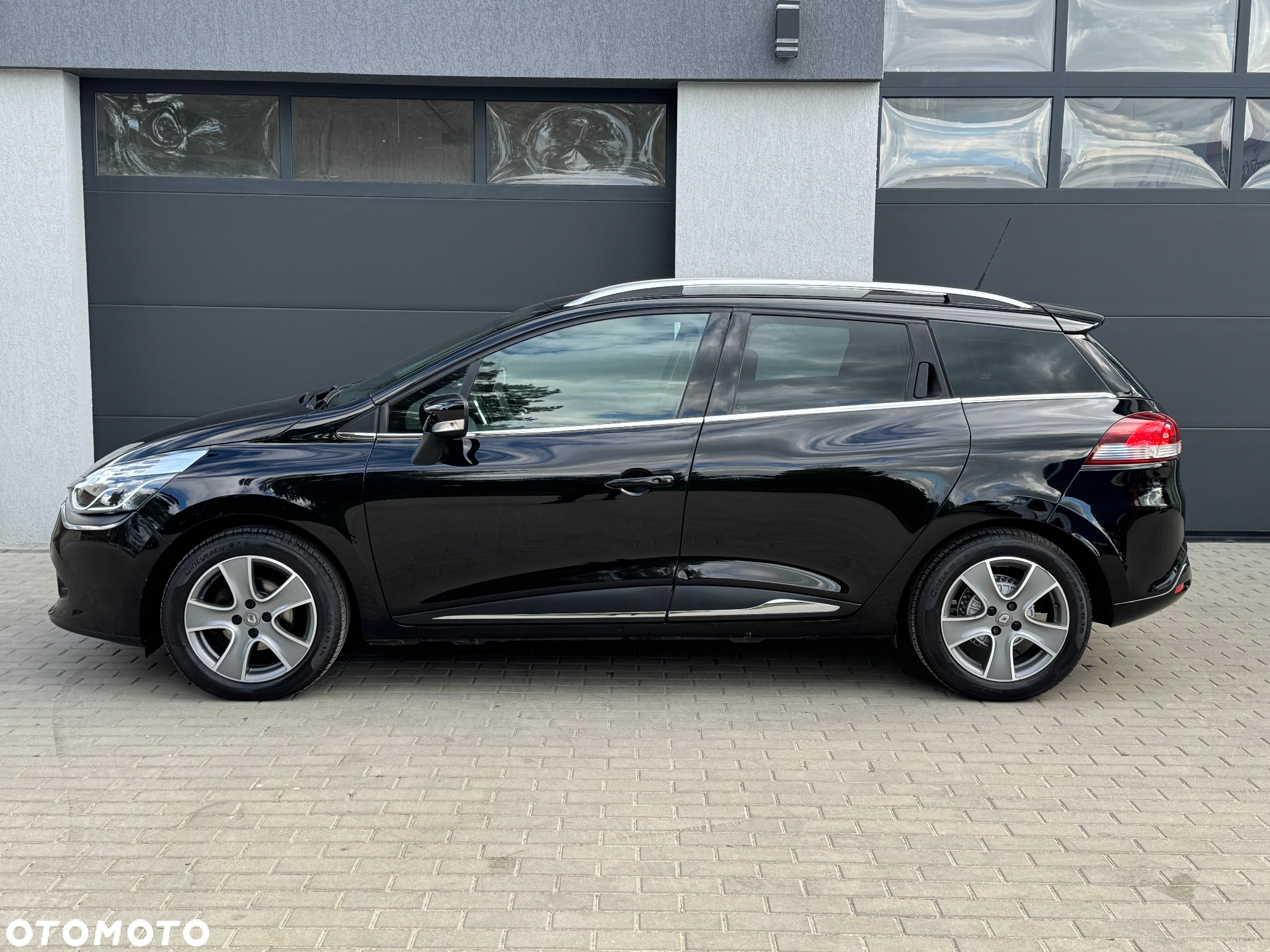 Renault Clio 1.2 16V 75 LIMITED - 6