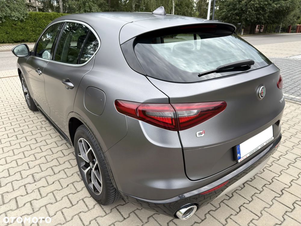 Alfa Romeo Stelvio 2.0 Turbo TI Q4 - 16