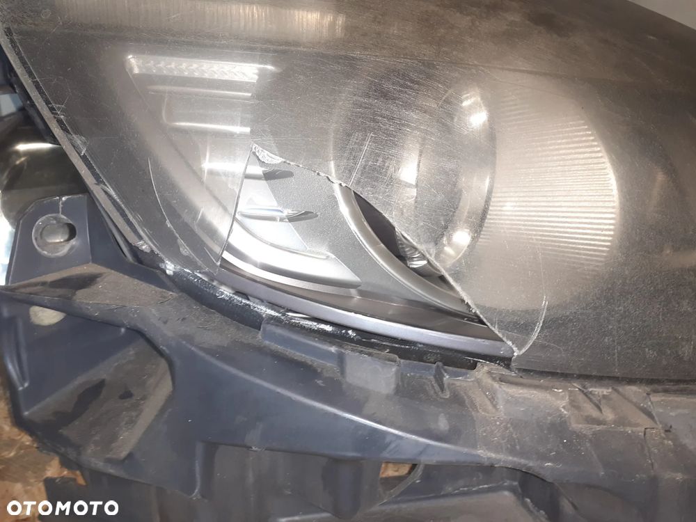 Reflektor PRAWY PRAWA LAMPA PRZÓD RENAULT SCENIC 2 KSENON XENON USZKODZONA Z PRZEZNACZENIEM NA CZĘŚCI - 3