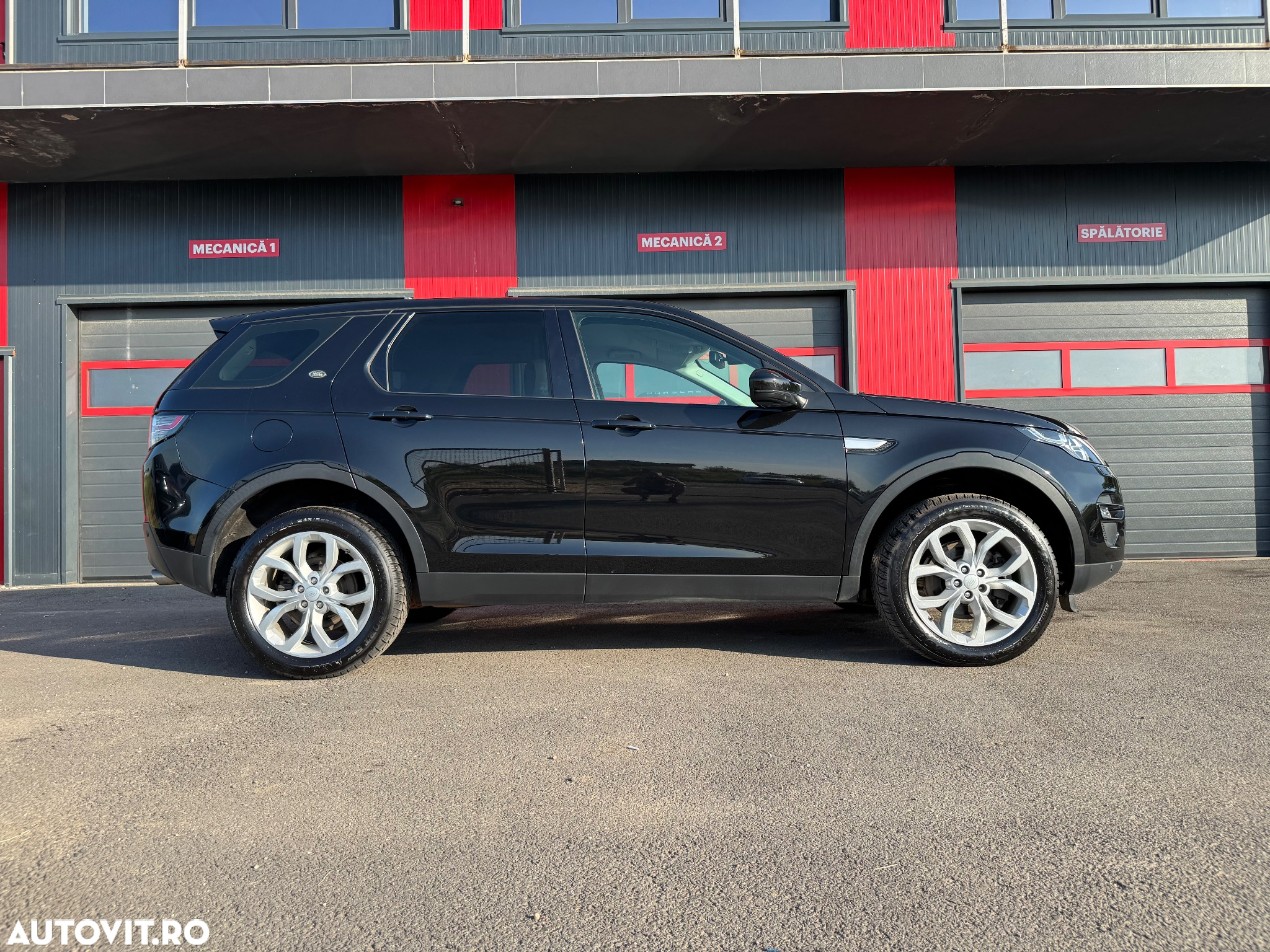 Land Rover Discovery Sport 2.0 D150 MHEV HSE - 2