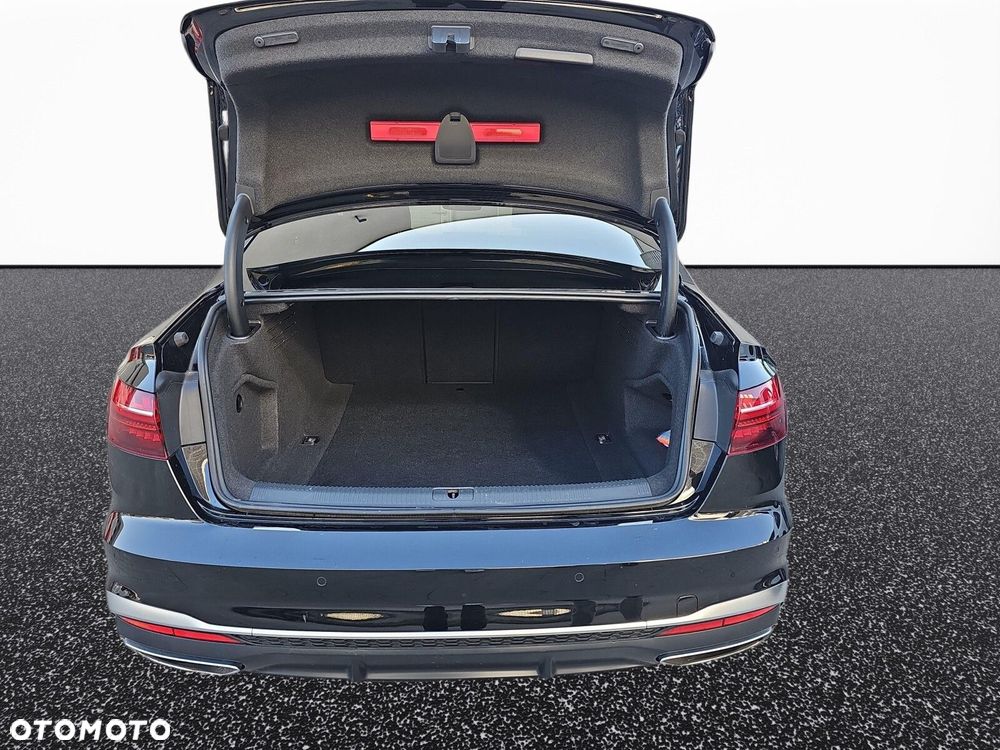 Audi A4 Limousine - 31