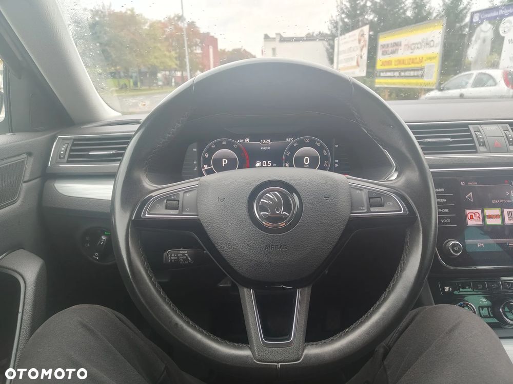 Skoda Superb 2.0 TDI SCR Style DSG - 18
